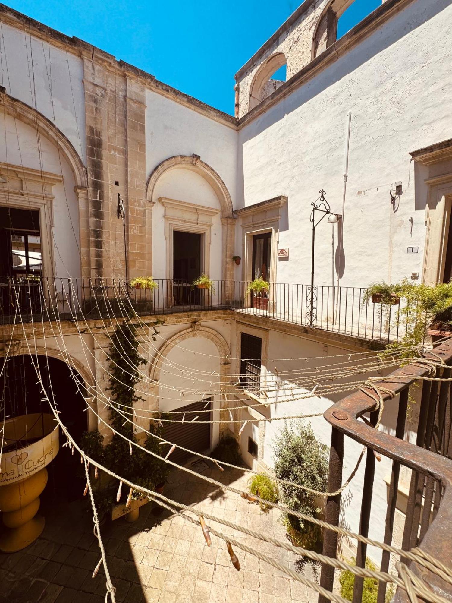 Il Pozzo Di San Paolo Bed and Breakfast Galatina Buitenkant foto