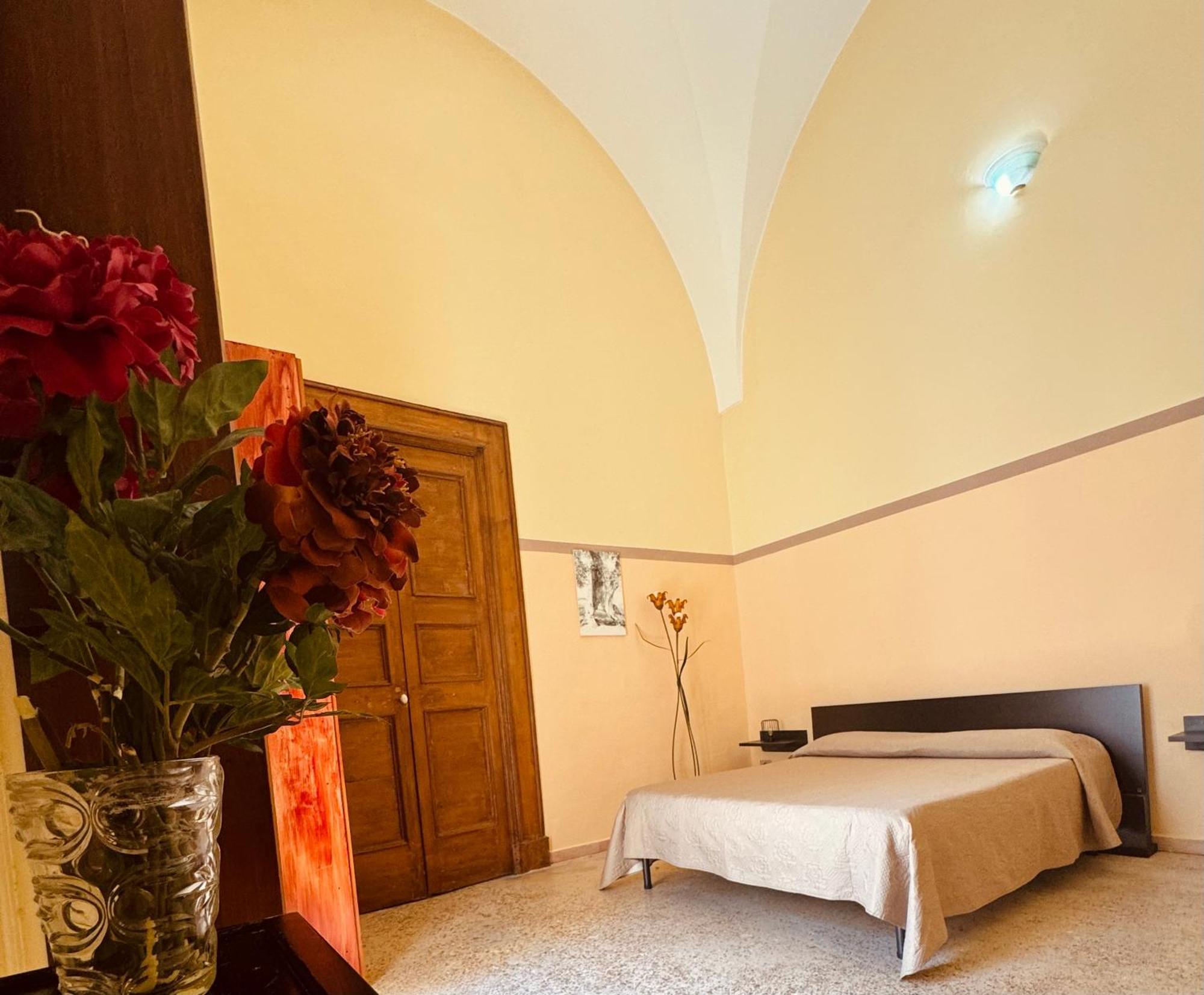 Il Pozzo Di San Paolo Bed and Breakfast Galatina Buitenkant foto