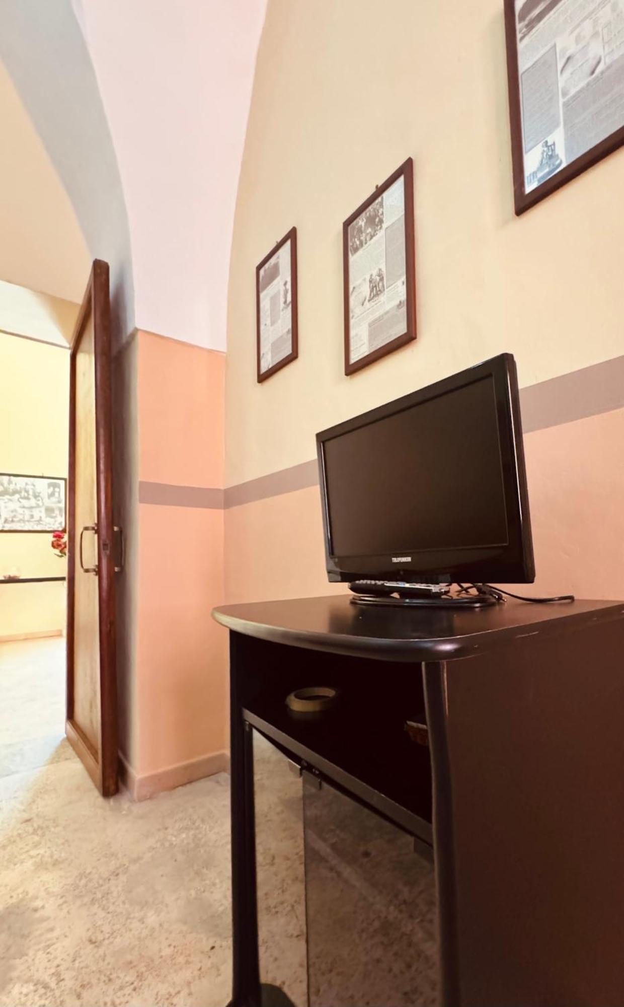 Il Pozzo Di San Paolo Bed and Breakfast Galatina Buitenkant foto